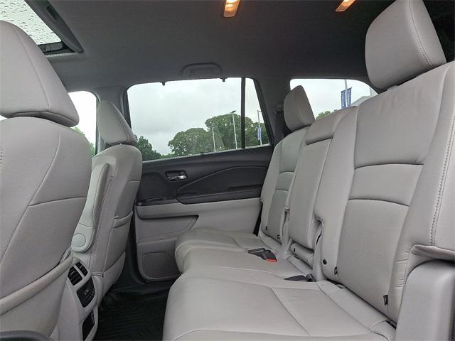 used 2021 Honda Pilot car, priced at $28,995
