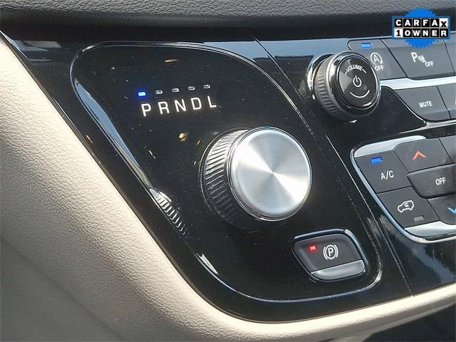 used 2024 Chrysler Pacifica car, priced at $29,995