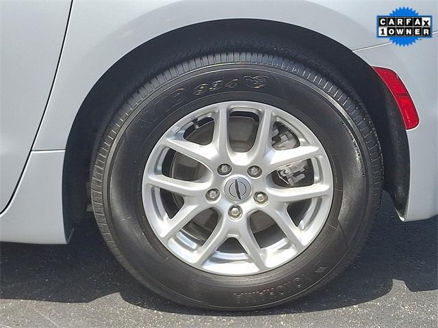 used 2024 Chrysler Pacifica car, priced at $29,995