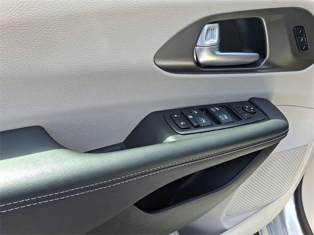 used 2024 Chrysler Pacifica car, priced at $31,770