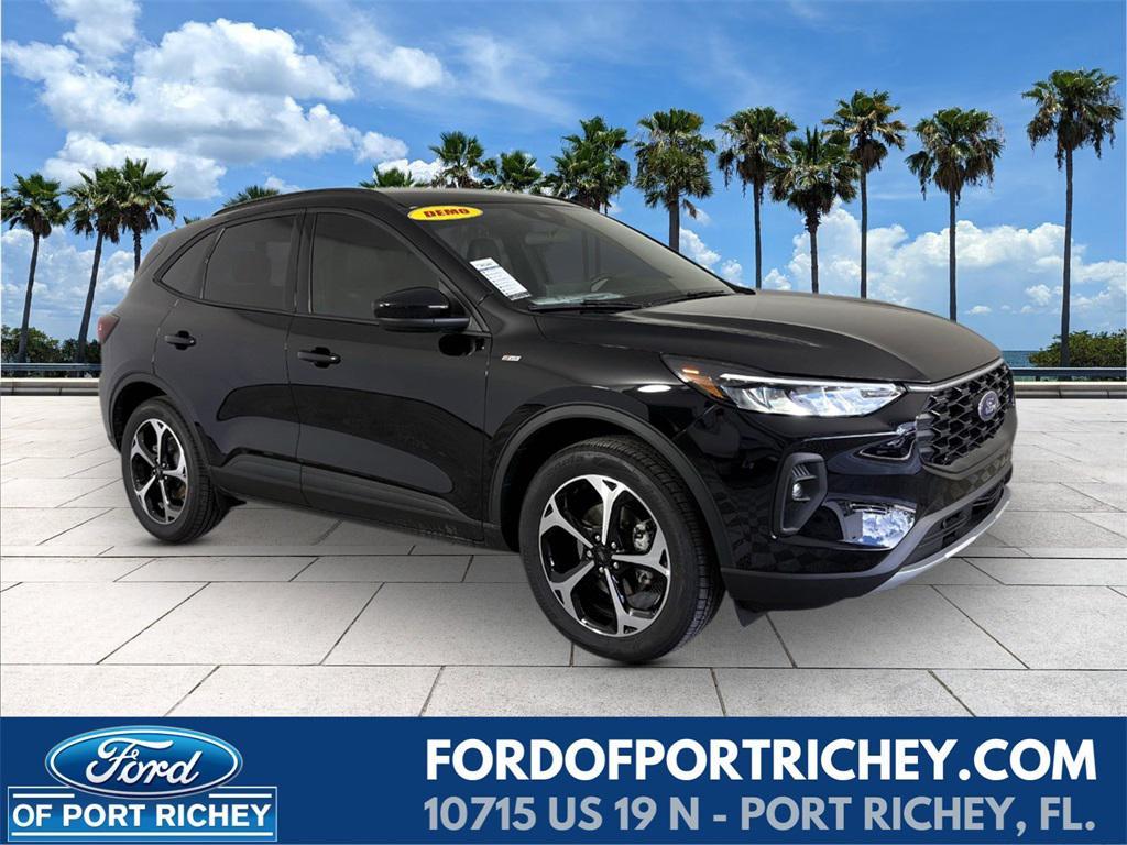 new 2025 Ford Escape car, priced at $30,499