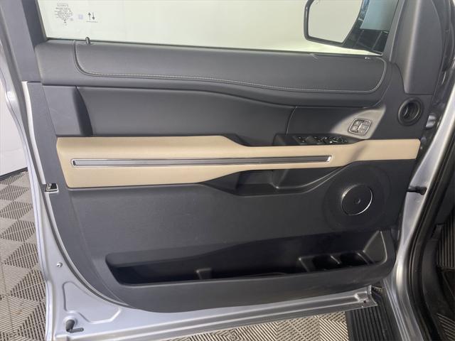 used 2024 Ford Expedition car, priced at $48,979