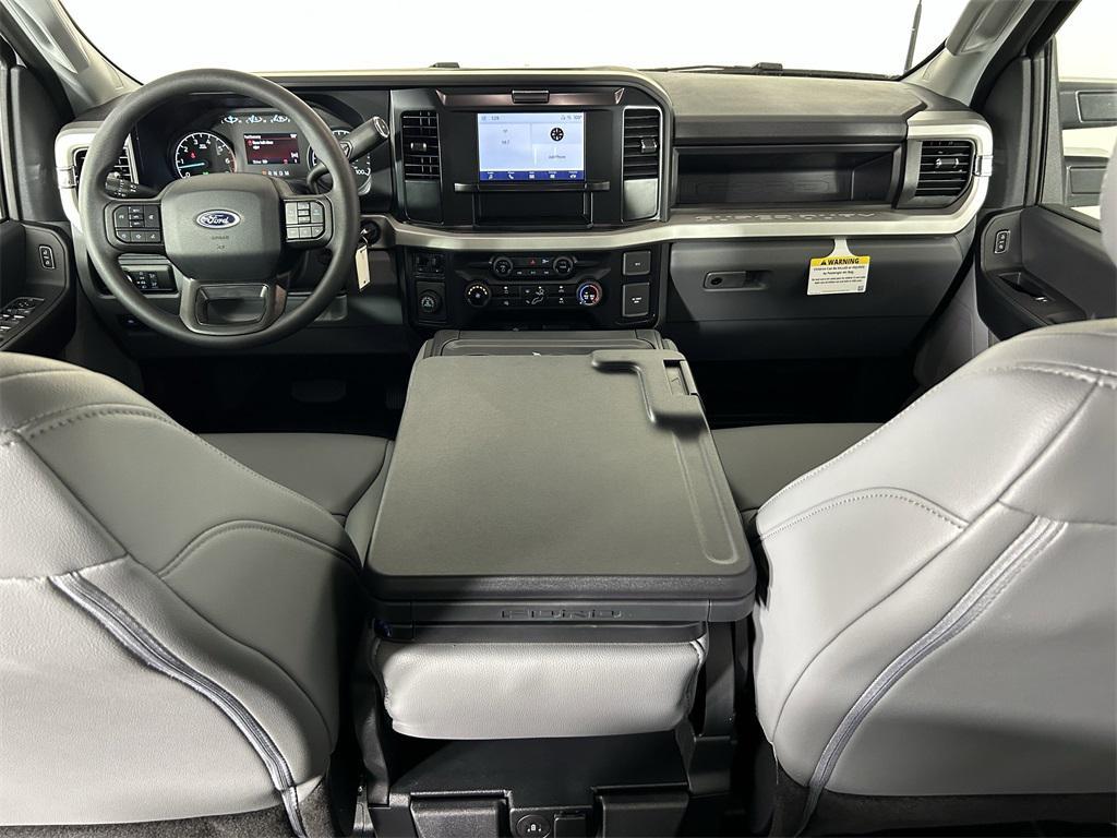 new 2025 Ford F-350 car, priced at $56,560