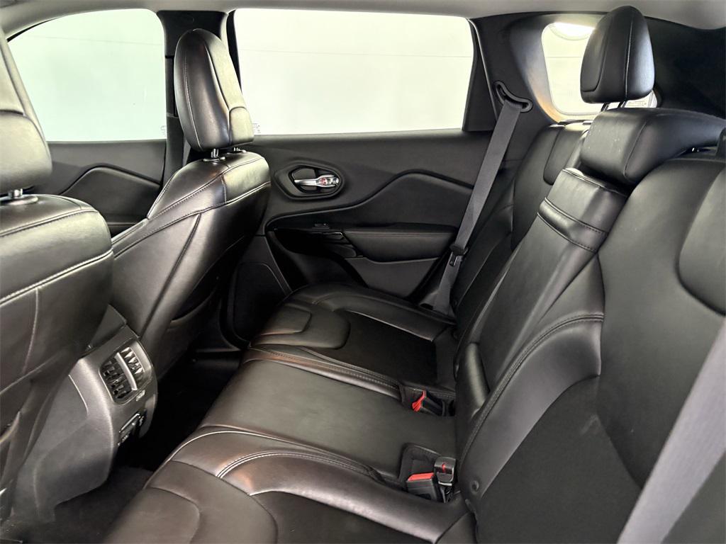 used 2019 Jeep Cherokee car, priced at $15,495