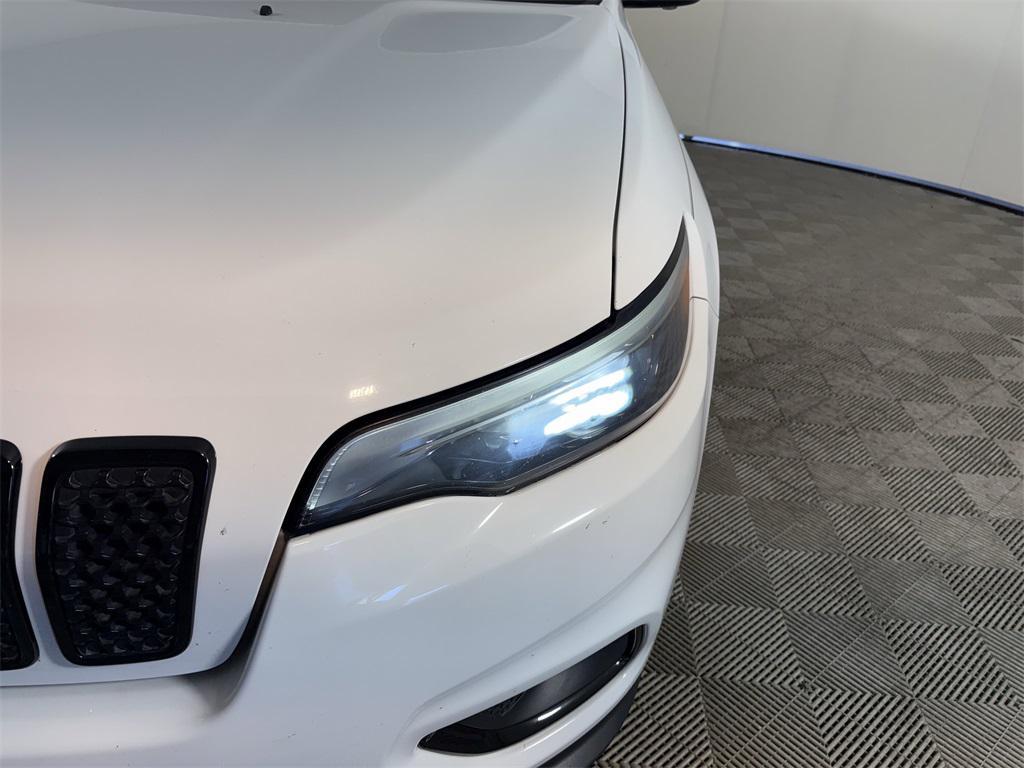 used 2019 Jeep Cherokee car, priced at $15,495