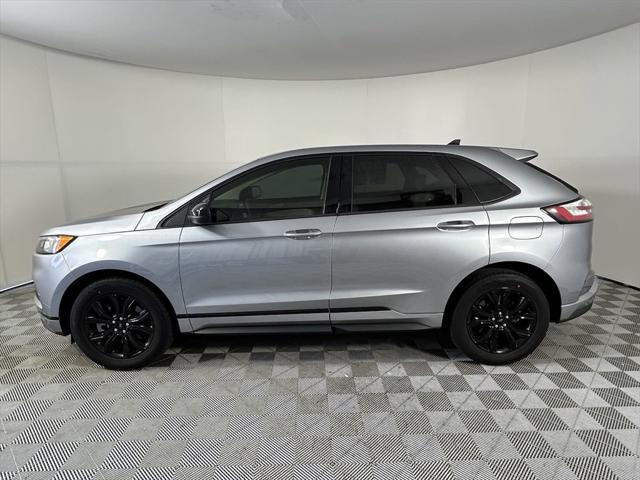 new 2024 Ford Edge car, priced at $33,172