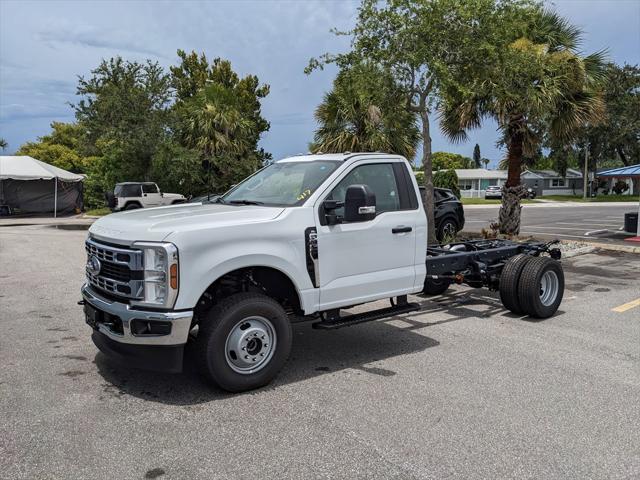 new 2025 Ford F-350 car, priced at $58,540