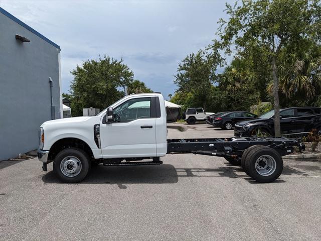new 2025 Ford F-350 car, priced at $58,540