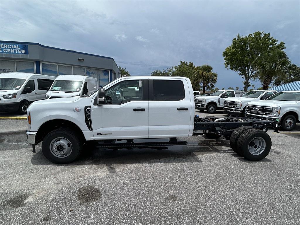 new 2025 Ford F-350 car, priced at $73,155