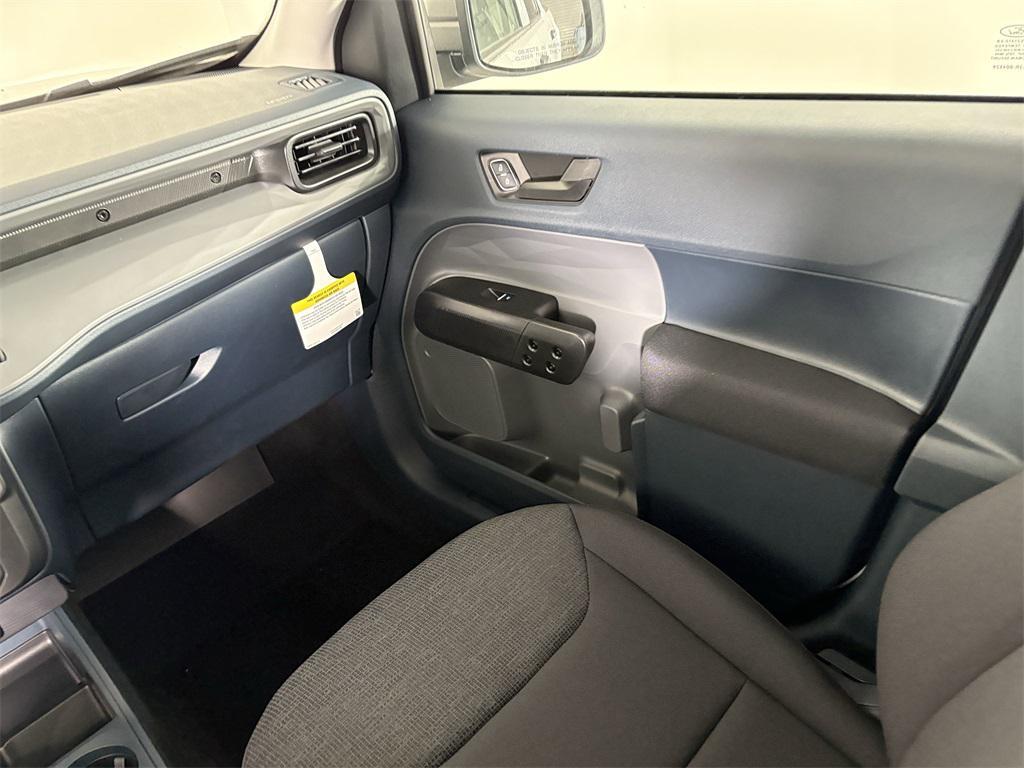 new 2025 Ford Maverick car, priced at $27,999