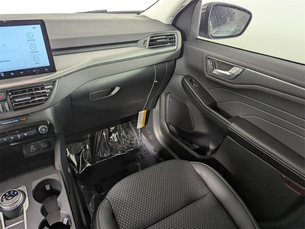 new 2025 Ford Escape PHEV car, priced at $31,574