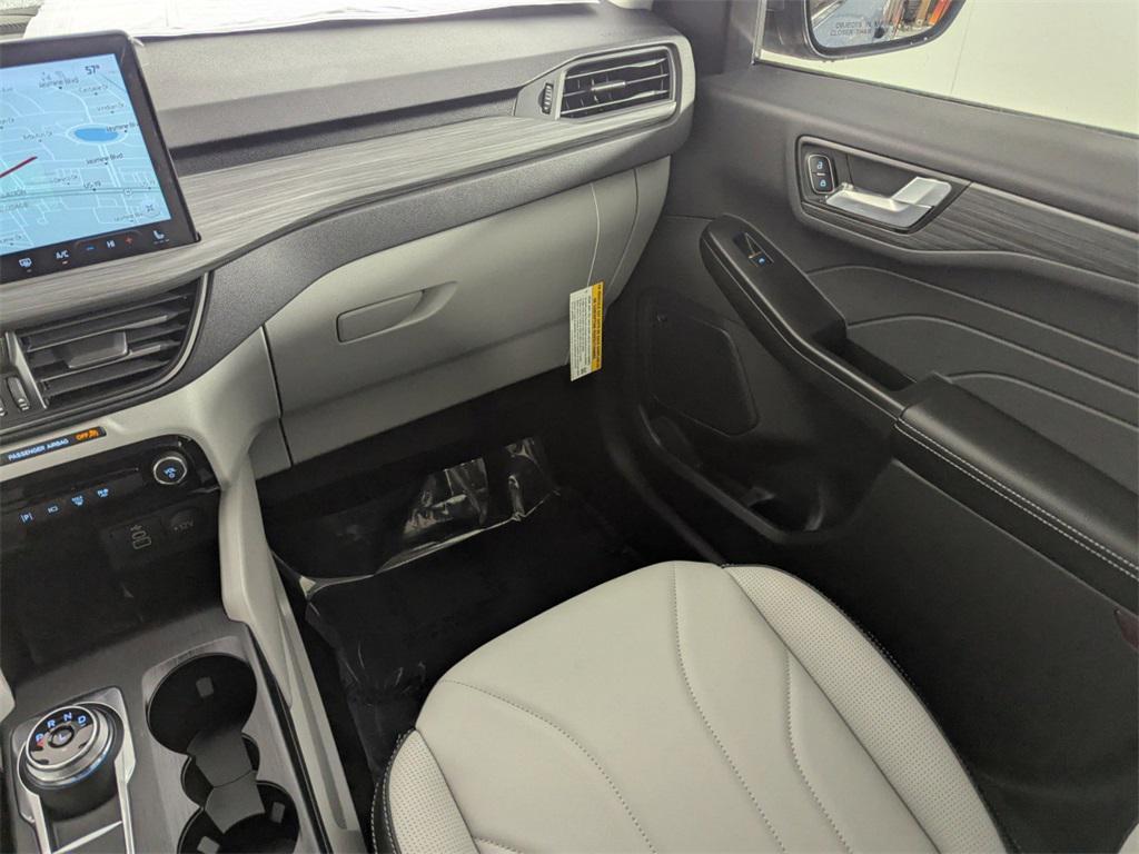 new 2025 Ford Escape PHEV car, priced at $37,495