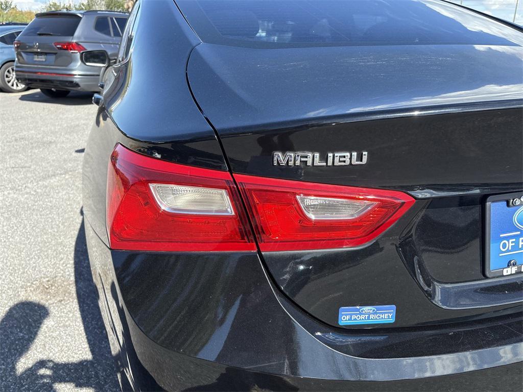 used 2018 Chevrolet Malibu car, priced at $9,992