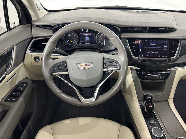 used 2022 Cadillac XT6 car, priced at $38,768