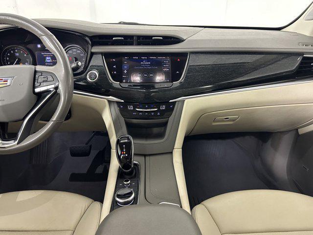 used 2022 Cadillac XT6 car, priced at $38,768