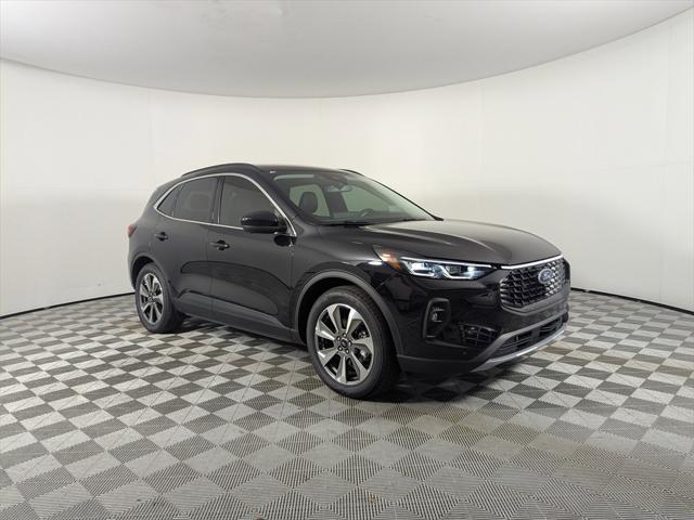 new 2025 Ford Escape car, priced at $29,995