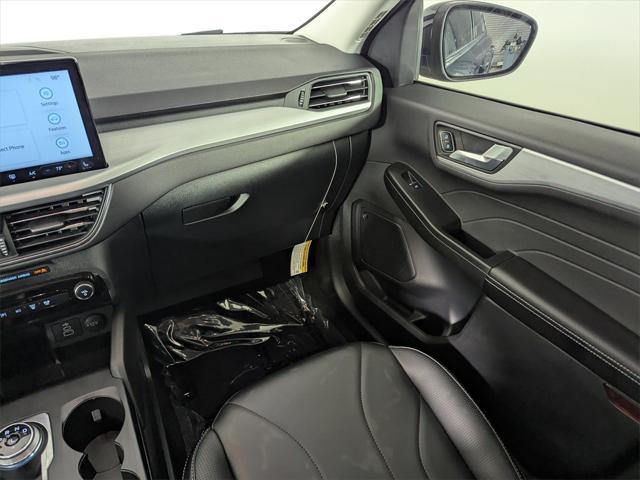 new 2025 Ford Escape car, priced at $29,995