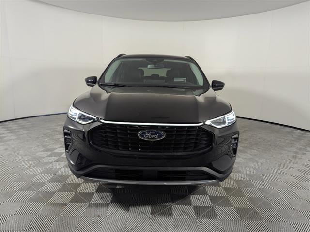 new 2025 Ford Escape car, priced at $29,995