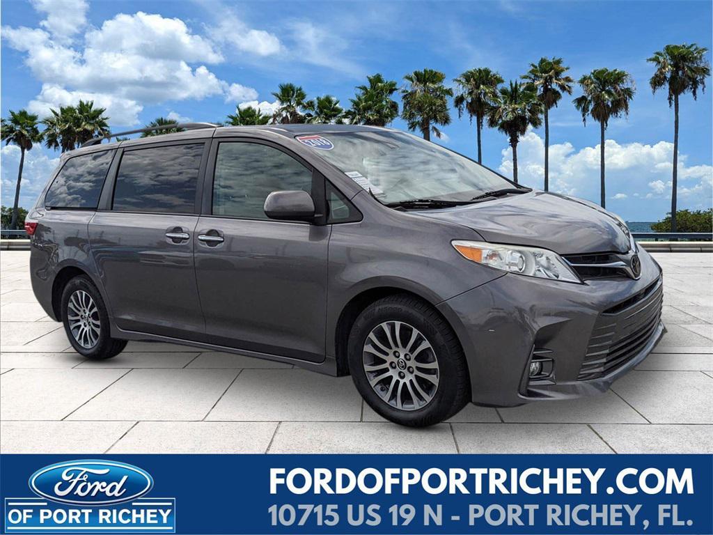 used 2018 Toyota Sienna car, priced at $22,696