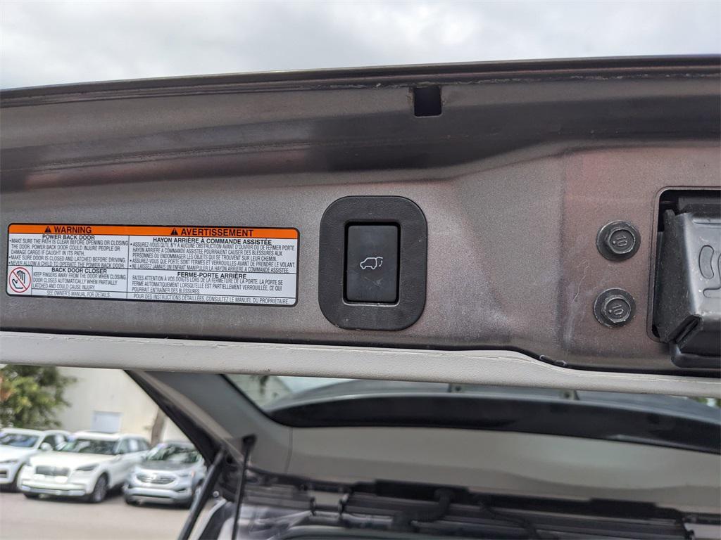 used 2018 Toyota Sienna car, priced at $22,696