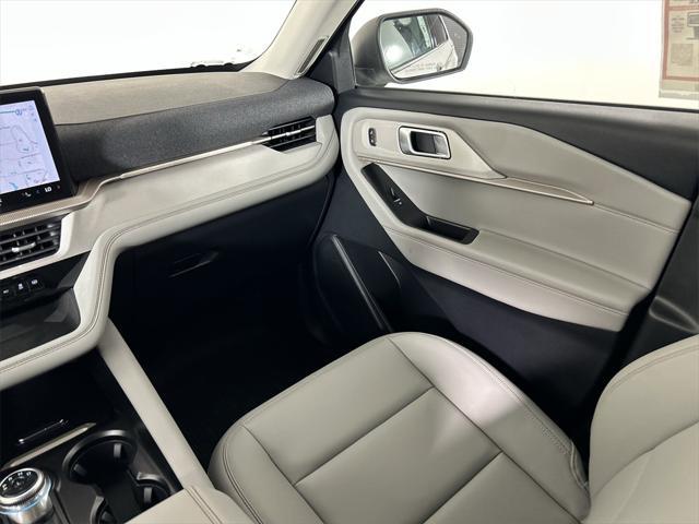 new 2025 Ford Explorer car, priced at $43,553