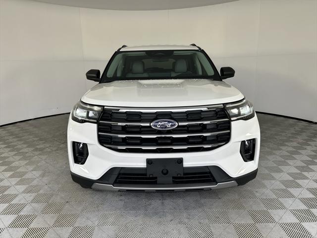 new 2025 Ford Explorer car, priced at $43,553