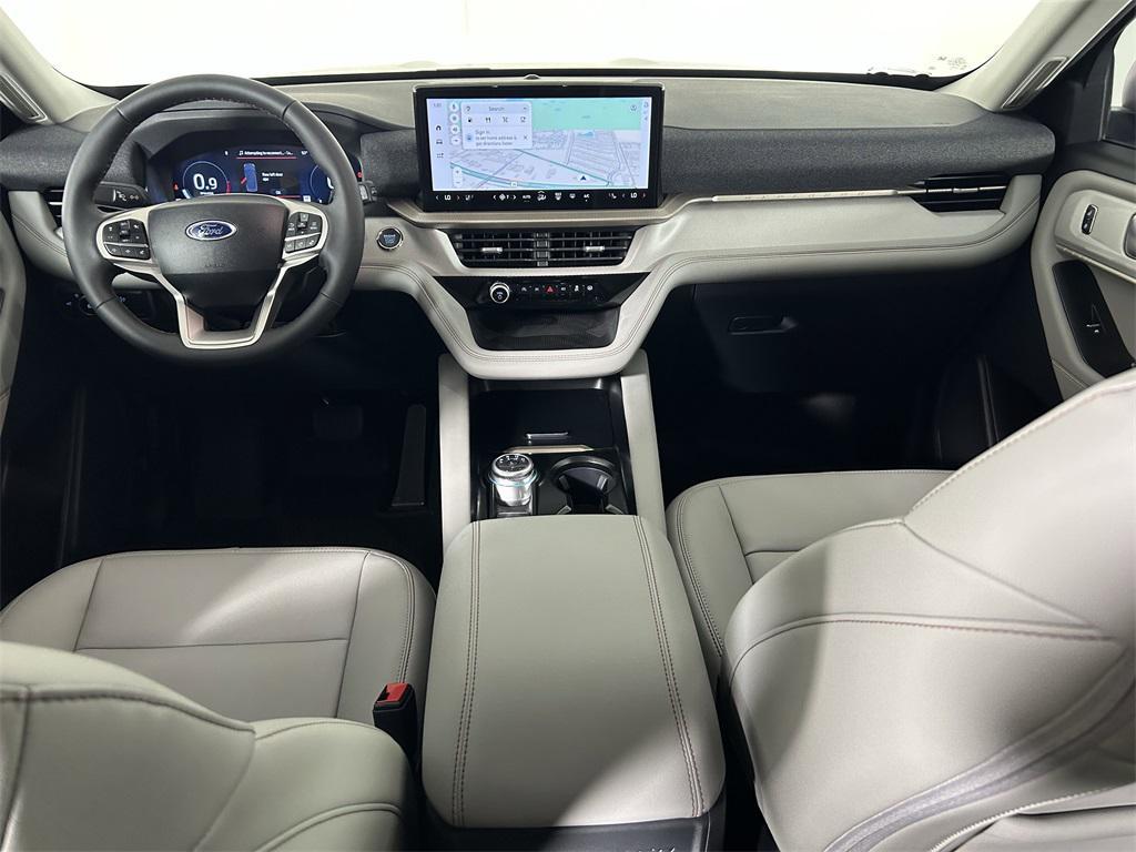 new 2025 Ford Explorer car, priced at $39,999