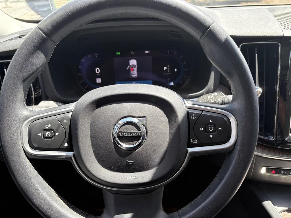 used 2022 Volvo XC60 car, priced at $27,440