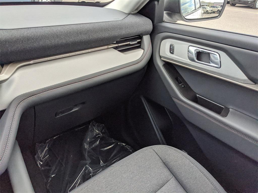new 2025 Ford Explorer car, priced at $38,995