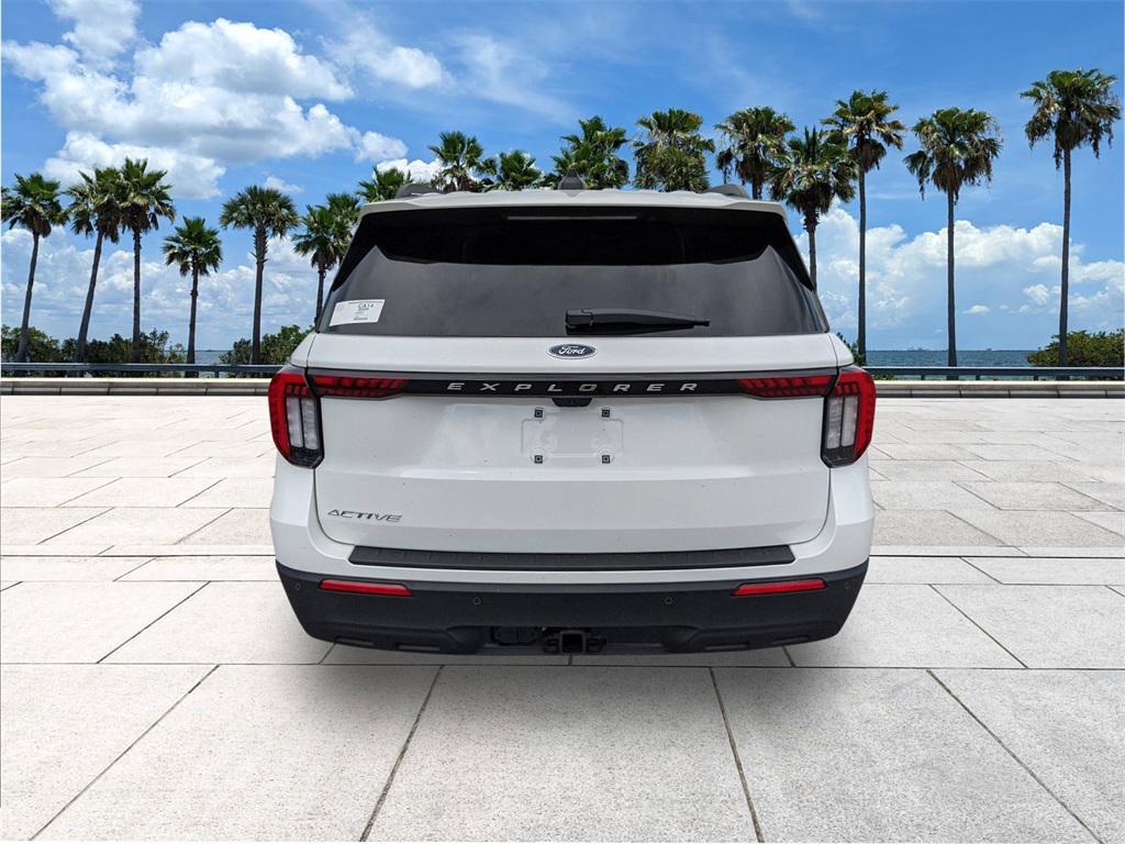 new 2025 Ford Explorer car, priced at $38,995