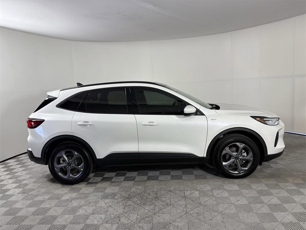 new 2025 Ford Escape car, priced at $30,570
