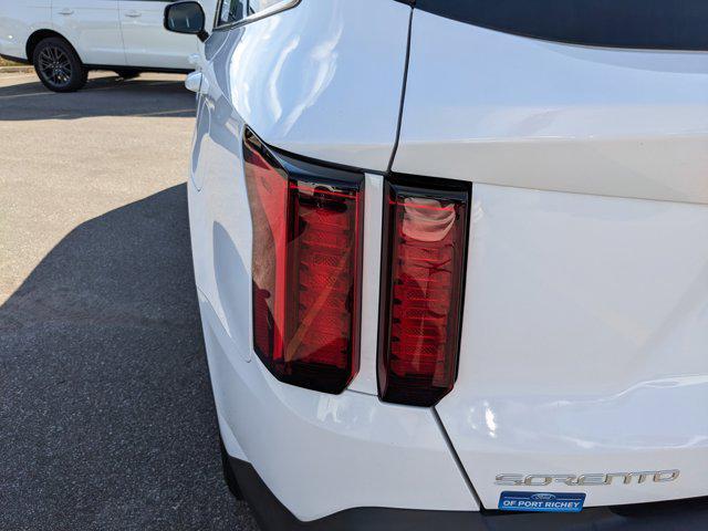 used 2023 Kia Sorento car, priced at $18,794