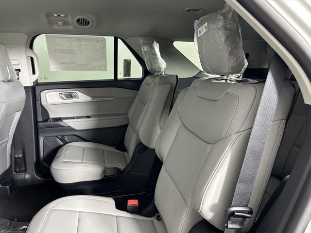 new 2025 Ford Explorer car, priced at $41,501