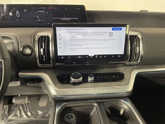 new 2025 Ford Expedition car, priced at $83,025