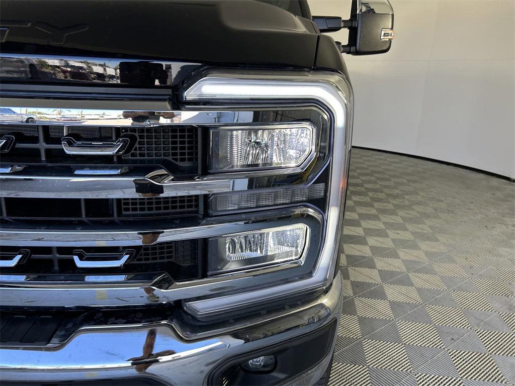 new 2025 Ford F-250 car, priced at $81,730