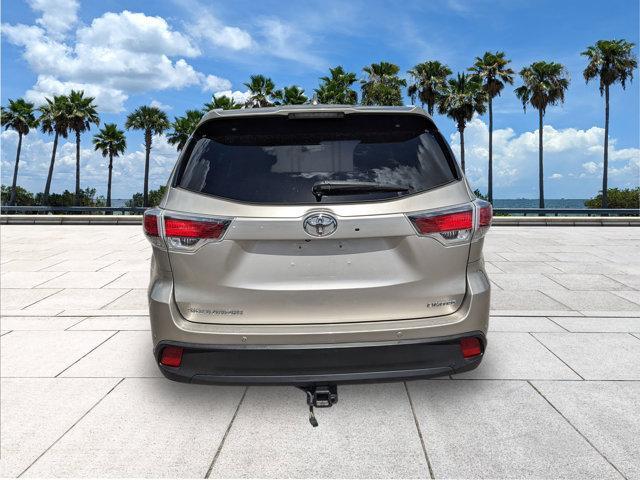 used 2016 Toyota Highlander car, priced at $18,164