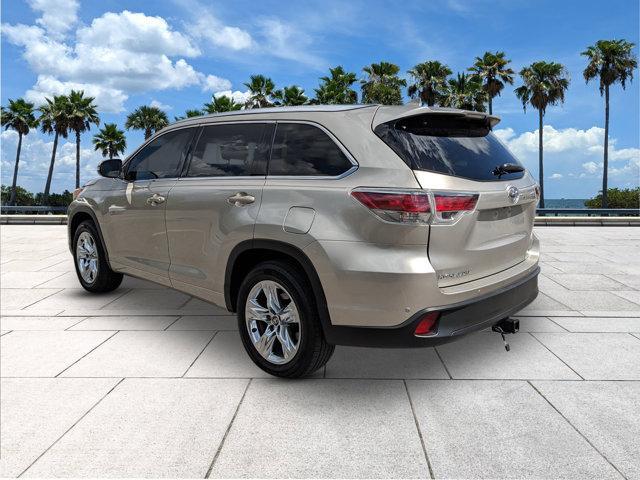 used 2016 Toyota Highlander car, priced at $18,164