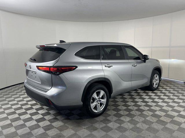 used 2023 Toyota Highlander car, priced at $32,510