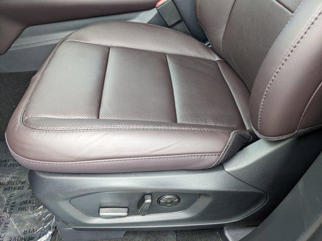 new 2025 Ford Explorer car, priced at $53,995