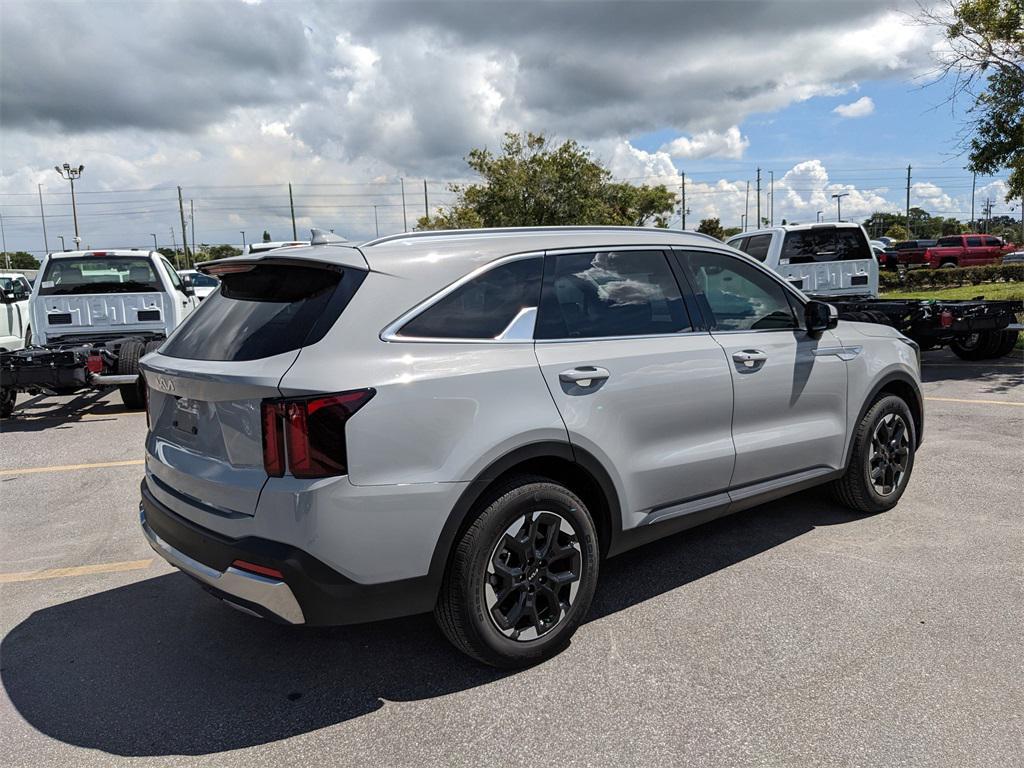 used 2025 Kia Sorento car, priced at $28,581