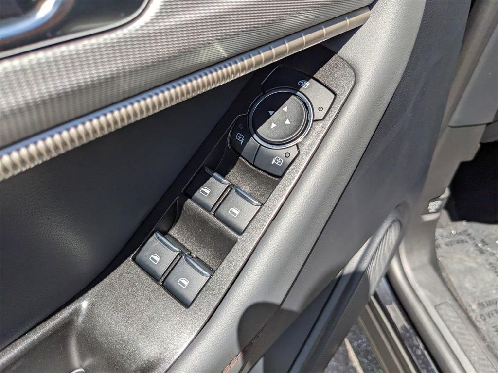 new 2025 Ford Explorer car, priced at $38,999