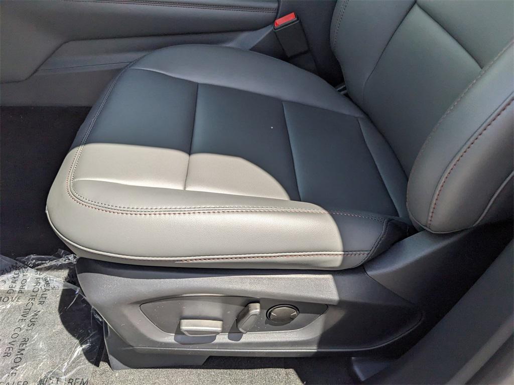 new 2025 Ford Explorer car, priced at $38,999
