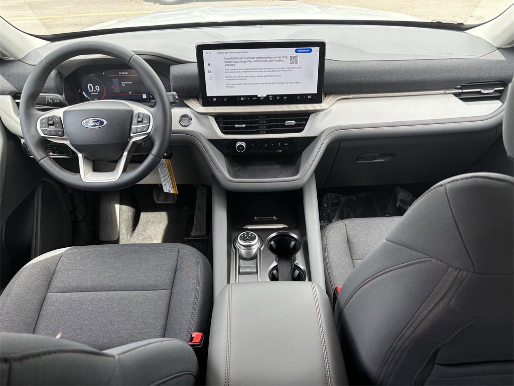 new 2025 Ford Explorer car, priced at $37,995