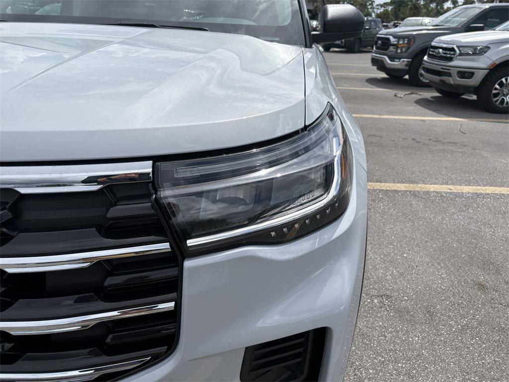 new 2025 Ford Explorer car, priced at $37,995