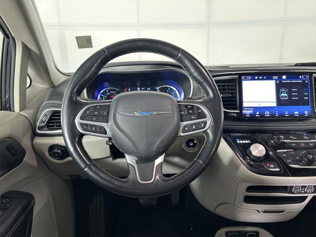 used 2021 Chrysler Pacifica Hybrid car, priced at $21,932