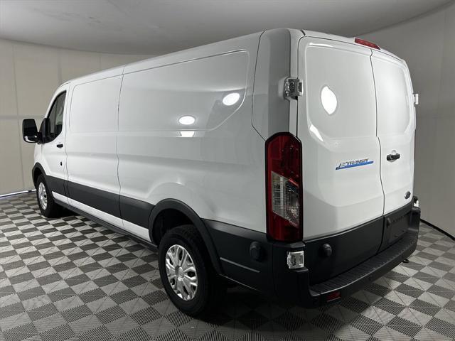 new 2022 Ford Transit-350 car, priced at $38,999