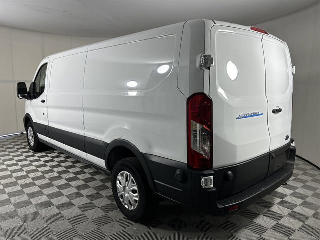 new 2022 Ford Transit-350 car, priced at $38,999