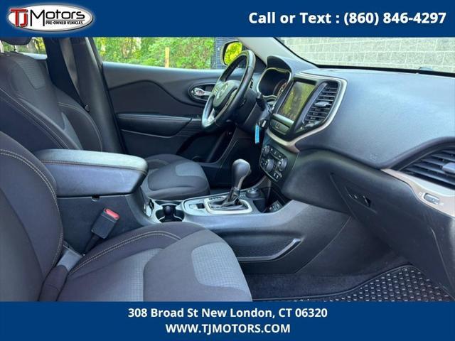 used 2016 Jeep Cherokee car, priced at $13,995