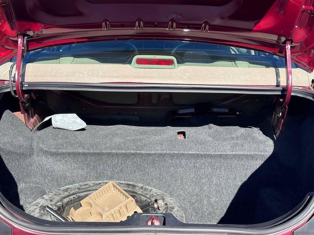 used 2005 Mercury Grand Marquis car, priced at $9,998