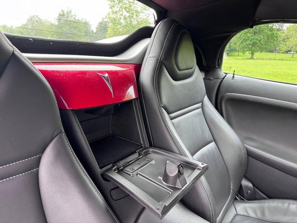 used 2007 Pontiac Solstice car, priced at $12,998